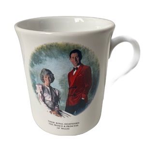 🎉Host Pick🎉 The Prince & Princess of Wales Portrait Mug Made in England
